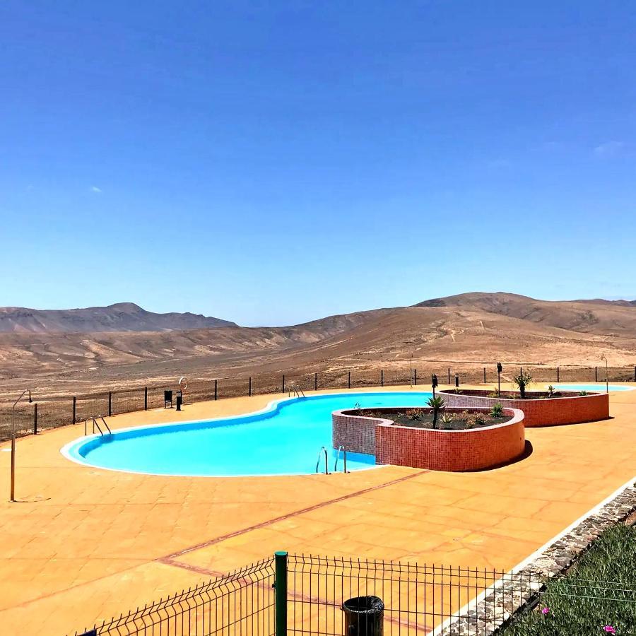 Ferienhaus Casa Caleta - Caleta Fuste - Meerblick - Pool - Glasfaserinternet Caleta De Fuste Exterior photo